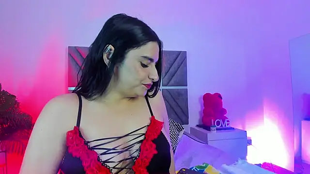 AlombraMorris online show from May 2026 11:35:01 AM