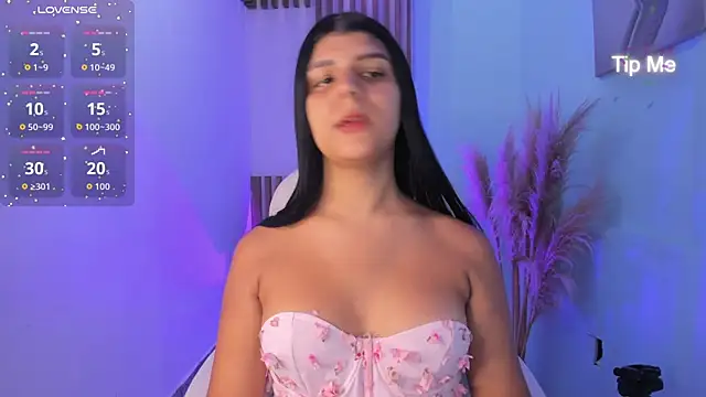 Snapshot of PauliinaBelle_ chatting on November 2025 12:53:02 PM PauliinaBelle online show from November 2025 12:53:02 PM