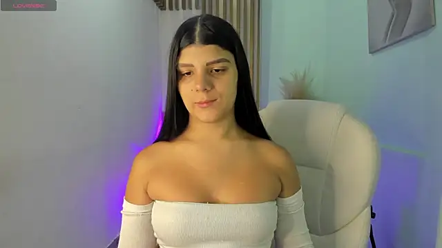 Snapshot of PauliinaBelle_ chatting on October 2025 12:39:01 PM PauliinaBelle online show from October 2025 12:39:01 PM