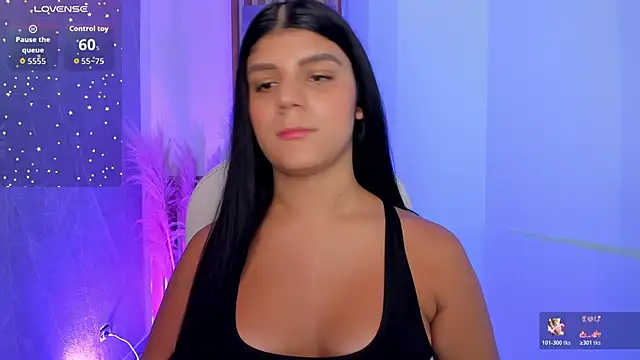 Snapshot of PauliinaBelle_ chatting on June 2026 02:33:01 PM PauliinaBelle online show from June 2026 02:33:01 PM