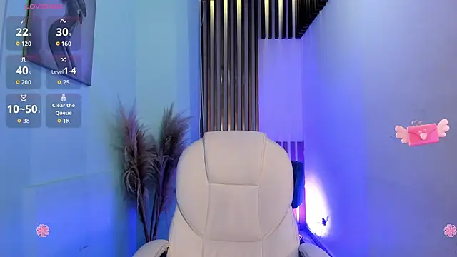 Snapshot of PauliinaBelle_ chatting on December 2025 01:00:01 PM PauliinaBelle online show from December 2025 01:00:01 PM