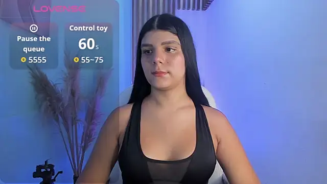 Snapshot of PauliinaBelle_ chatting on October 2025 01:19:02 PM PauliinaBelle online show from October 2025 01:19:02 PM