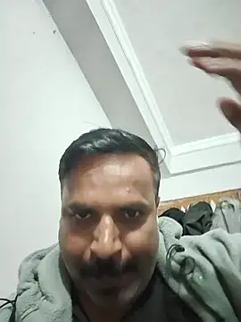 vardh033 online show from December 2025 04:22:01 PM