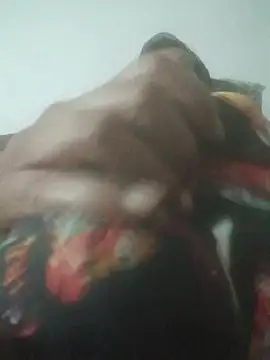 vardh033 online show from October 2025 01:17:01 AM