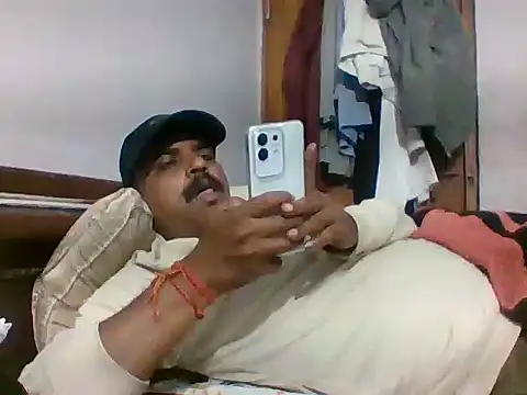 vardh033 online show from November 2025 08:18:01 AM