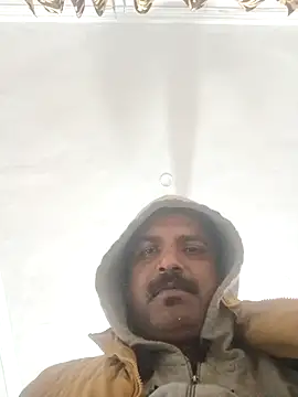 vardh033 online show from January 2026 05:17:02 PM