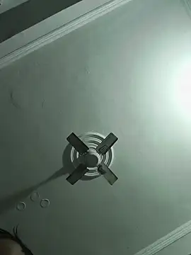 vardh033 online show from November 2025 08:47:01 AM