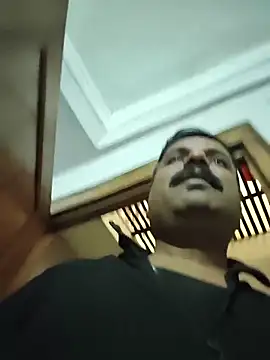 vardh033 online show from December 2025 04:28:01 AM