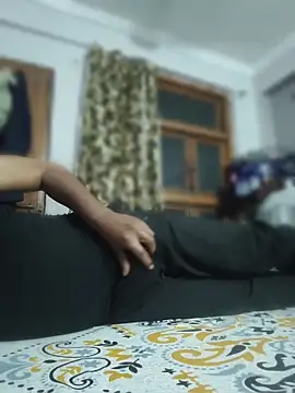 vardh033 online show from April 2026 12:56:02 PM