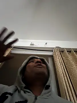 vardh033 online show from March 2026 02:08:02 PM