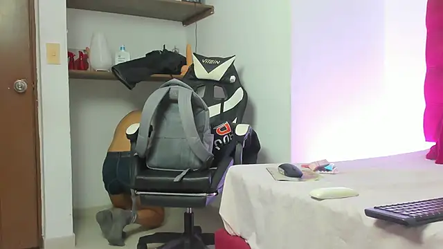 lightboy0 online show from October 2025 02:51:02 PM