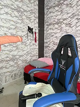 AlisSon  hot online show from December 2025 06:46:01 PM