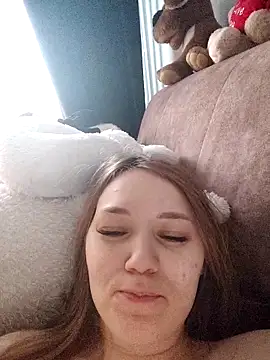 AlisaWyn online show from December 2025 03:45:02 AM