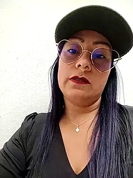 Snapshot of sexxx_mia chatting on September 2025 04:57:02 PM sexxx mia online show from September 2025 04:57:02 PM