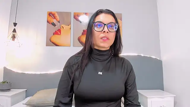 Sara mora  online show from May 2026 11:49:02 AM