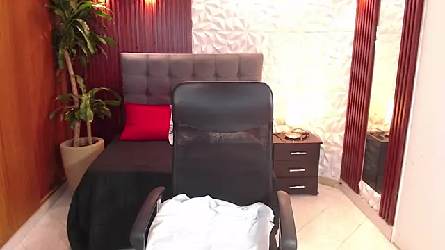 veronica em1 online show from July 2026 12:49:02 PM