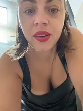 Snapshot of ladywithbigass chatting on October 2025 05:08:01 AM ladywithbigass online show from October 2025 05:08:01 AM