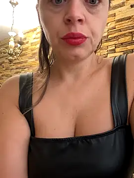 Snapshot of ladywithbigass chatting on September 2025 05:03:01 AM ladywithbigass online show from September 2025 05:03:01 AM