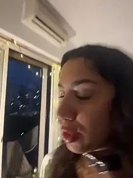 Souphicherry online show from April 2026 10:03:01 PM