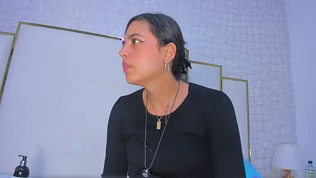 thalia888  online show from February 2026 07:12:02 PM