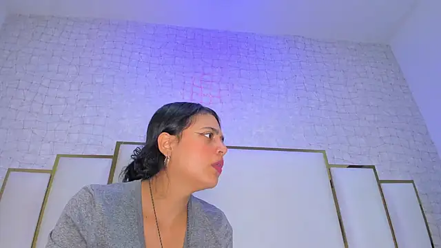 thalia888  online show from April 2026 07:06:02 PM