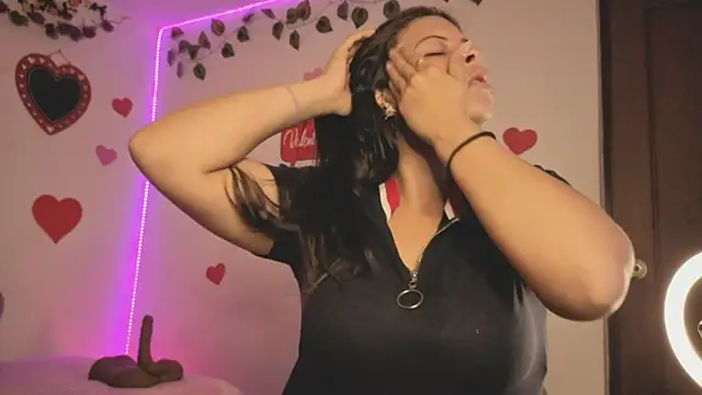 MiaCollinssx online show from February 2026 01:56:01 PM