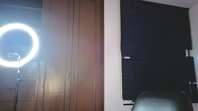 MiaCollinssx online show from March 2026 01:29:02 PM