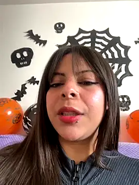 MiaCollinssx online show from October 2025 07:24:02 PM