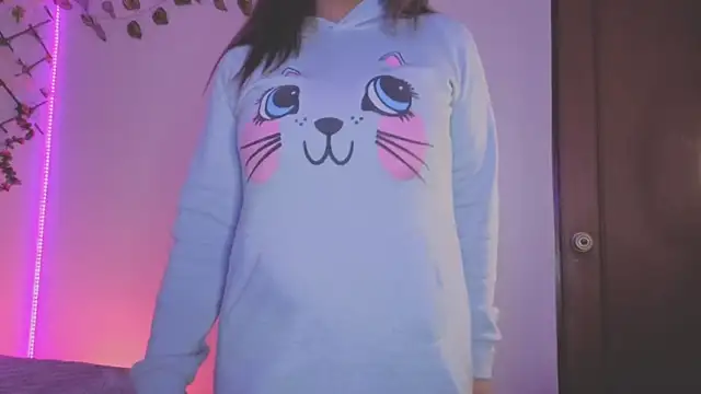 MiaCollinssx online show from November 2025 04:22:02 PM