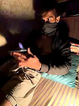 Snapshot of fitxrs chatting on December 2025 05:36:01 PM fitxrs online show from December 2025 05:36:01 PM