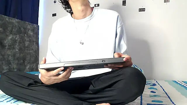 alexmark  online show from April 2026 02:13:02 PM