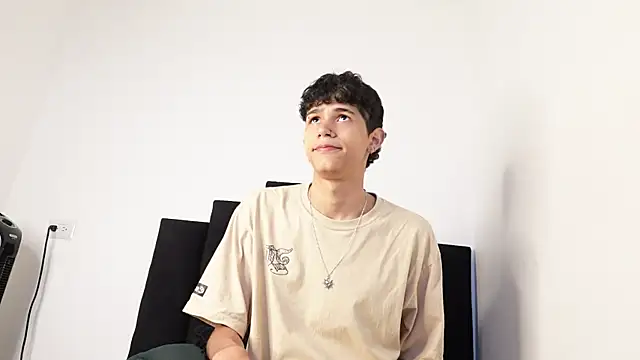 alexmark  online show from October 2025 02:27:02 PM