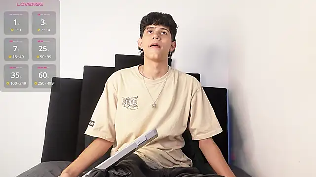 alexmark  online show from December 2025 02:30:02 PM