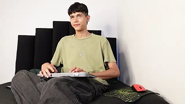 alexmark  online show from October 2025 01:23:02 PM