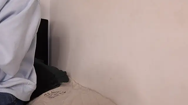 alexmark  online show from March 2026 05:13:01 PM