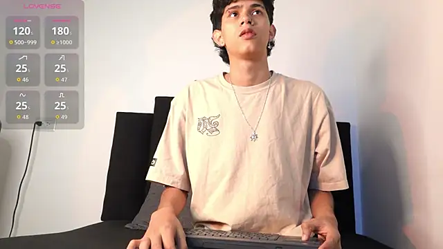 alexmark  online show from December 2025 01:04:02 PM