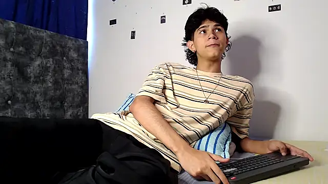 alexmark  online show from April 2026 04:57:02 PM