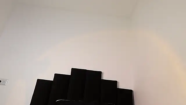 alexmark  online show from November 2025 03:54:01 AM