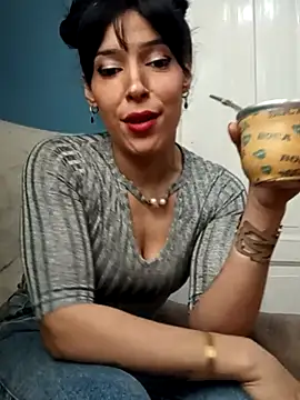 Snapshot of leonni_ chatting on September 2025 06:07:01 PM leonni  online show from September 2025 06:07:01 PM