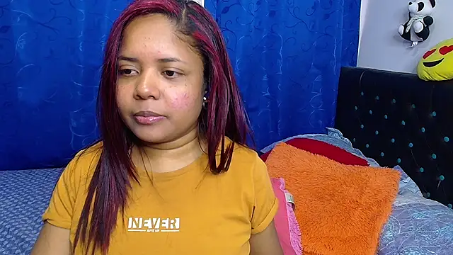 melikaronit2 online show from November 2025 05:24:01 PM