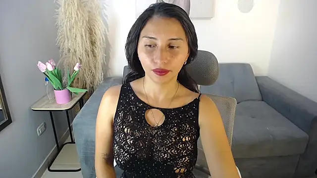 KateOwens  online show from April 2026 01:23:01 PM