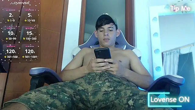 Snapshot of x_killuaa_x chatting on September 2025 04:49:02 AM x killuaa x online show from September 2025 04:49:02 AM