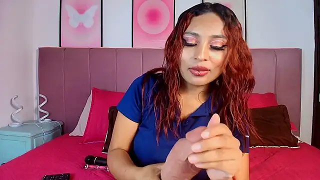 Naiaa Cruz online show from March 2026 07:52:02 PM