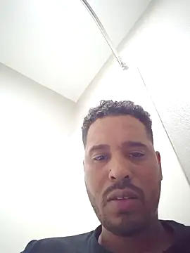 Danypeluche online show from October 2025 11:06:02 PM