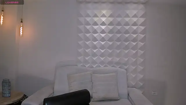 Snapshot of TiffannySins chatting on July 2026 05:58:02 PM TiffannySins online show from July 2026 05:58:02 PM