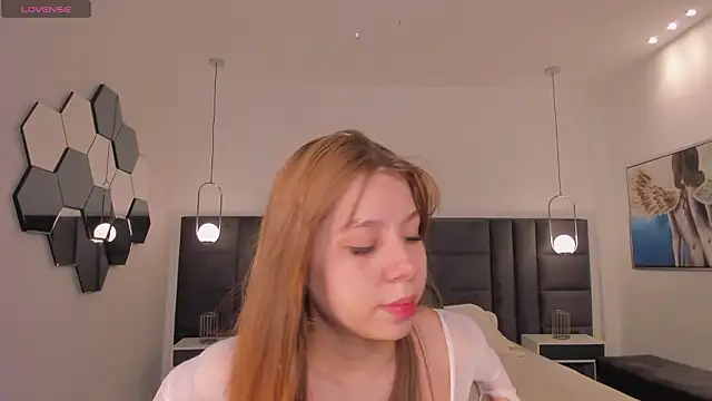 TiffannySins online show from February 2026 06:42:01 PM