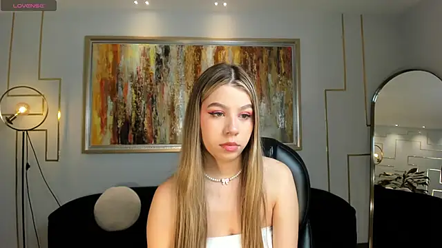 TiffannySins online show from May 2026 03:38:01 AM