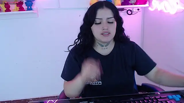 sari belle online show from March 2026 04:06:01 AM