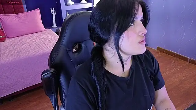 Snapshot of sari_belle chatting on December 2025 08:58:02 PM sari belle online show from December 2025 08:58:02 PM