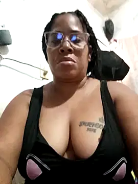 Big ass submissive online show from April 2026 01:39:01 PM